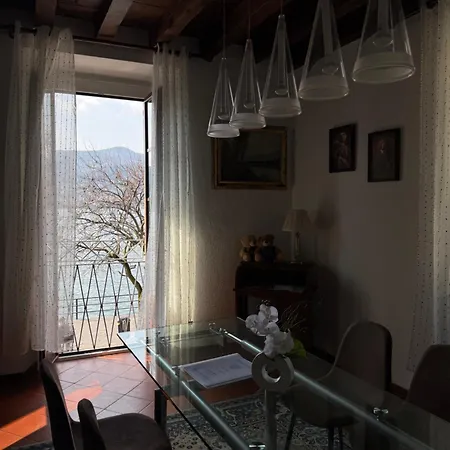 Casa Tobia - Unique View Downtown * コモ